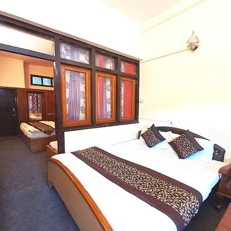 Goroomgo Luxury Stay Mall Road ناينيتال المظهر الخارجي الصورة